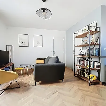 Charming 2-room Getaway Near Le Marais *
