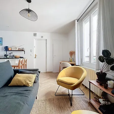 Charming 2-room Getaway Near Le Marais Apartmán